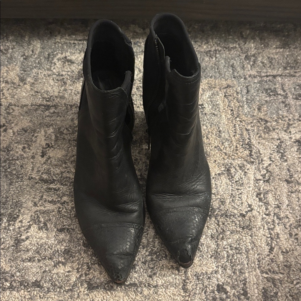 Donald J. Pliner pointed toe leather heeled booties - Picture 4 of 5